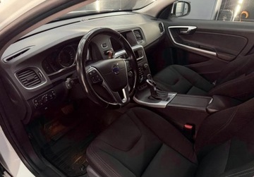 Volvo V60 I Kombi Facelifting 1.5 T3 DRIVE-E 152KM 2017 Volvo V60 Polski salon _ Pierwszy wlasciciel _ 1.5 Benzyna 152KM, zdjęcie 4