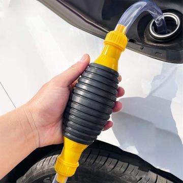 Ручной насос Ручной насос, перекачивающий топливо в