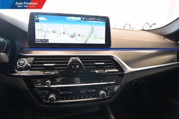 BMW Seria 5 G30-G31 Limuzyna Facelifting 2.0 520d 190KM 2023 BMW Seria 5 520d xDriveFV23Fotel SportowyRozbudowany Pakiet lusterek, zdjęcie 9