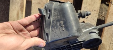 POUZDRO FILTRU VZDUCHU AUDI A5 8T Q5 8R 8R0133837S