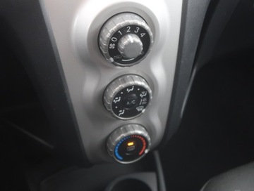 Toyota Yaris II Hatchback 5d 1.0 VVT-i 69KM 2007 Toyota Yaris 1.0 VVT-i, Klima, zdjęcie 12