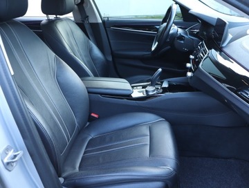 BMW Seria 5 G30-G31 Limuzyna 520i 184KM 2019 BMW 5 520i, Automat, Skóra, Navi, Klima, zdjęcie 8