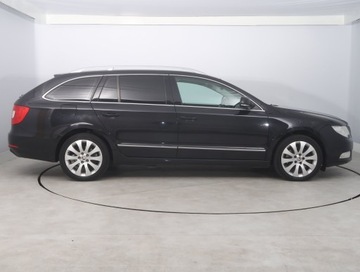 Skoda Superb II Kombi 2.0 TDI CR DPF 140KM 2012 Skoda Superb 2.0 TDI, DSG, Navi, Xenon, Klima, zdjęcie 5