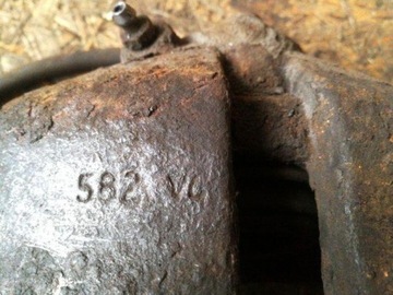 582VL TŘMEN BRZDOVÝ PŘEDNÍ PRAVÝ 2.0 TDI 100 2006 VW TOURAN (1T1 1T2)