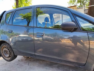 COLT Z30 FACELIFT 09- DVEŘE PŘEDNÍ I ZADNÍ PRAVÉ U05