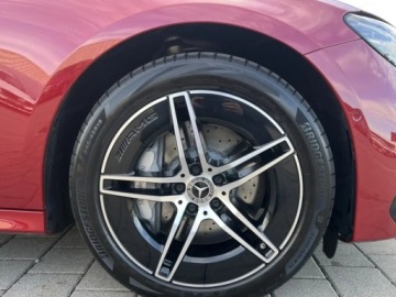 Mercedes Klasa E W214 Sedan 2.0 220d 197KM 2025 E Klasa 220 d 4-Matic AMG 2.0 197KM 2025, zdjęcie 11