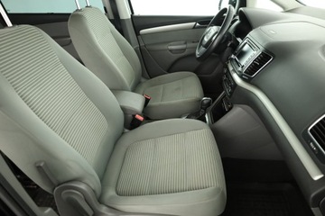 Seat Alhambra II (7N) Van 2.0 TDI 140KM 2011 Seat Alhambra 2.0 TDI, DSG, 7 miejsc, Navi, Xenon, zdjęcie 6