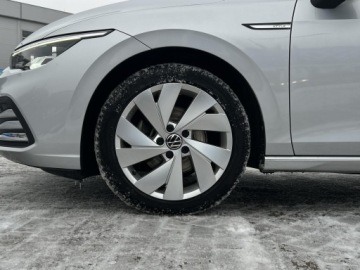Volkswagen Golf VIII Variant 1.5 eTSI 150KM 2022 Volkswagen Golf APP!Tempomat ACC!Ambiente!Podgrzew, zdjęcie 32
