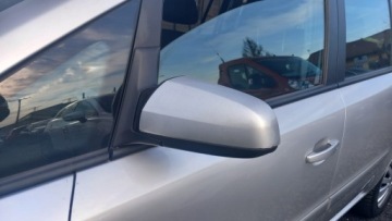 Opel Zafira B 1.8 ECOTEC 140KM 2008 Opel Zafira Opel Zafira B 2008 rok 1.8 benzyna 140 KM 7 osob 1.8 Benzyna, zdjęcie 29