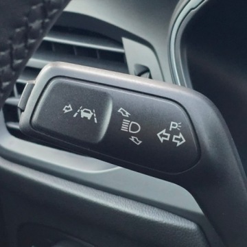 Ford Focus IV Kombi Facelifting 1.0 EcoBoost 125KM 2022 Ford Focus Mk4 1.0 EcoBoost Hybrid TITANIUM X, zdjęcie 39