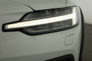 Volvo V60 II  Kombi 2.0 D4 190KM 2019 Volvo V60 Cross Country D4 2.0 AWD, Serwis ASO, zdjęcie 19