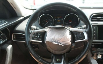Jaguar F-Pace SUV 3.0 TDV6 300KM 2017 Jaguar F-Pace 3.0 Diesel 301KM, zdjęcie 13