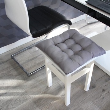 СТЕГАНАЯ ПОДУШКА САДОВОГО СТУЛА НА ЛЕМЯХ 40х40 СМ С ЗАВЯЗКОЙ П