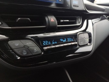 Toyota C-HR I Crossover 1.8 Hybrid 122KM 2018 Toyota C-HR 1.8 Hybrid Premium 1.8 Hybrid Premium, zdjęcie 23