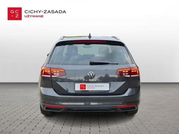 Volkswagen Passat B8 Variant Facelifting 2.0 TDI SCR 200KM 2022 Volkswagen Passat serwis ASO 2.0TDI 200KM bezwypadkowy pakiety AppConnect, zdjęcie 3