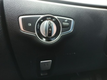 Mercedes Klasa E W213 Kombi 2.0 220d 194KM 2019 Mercedes E 300 EQ, Hybryda Plug-in, 23% VAT, zdjęcie 19