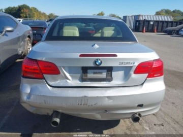 BMW Seria 3 E90-91-92-93 2011 BMW Seria 3 335i 2011 3.0l 3.0 Benzyna 300KM, zdjęcie 4