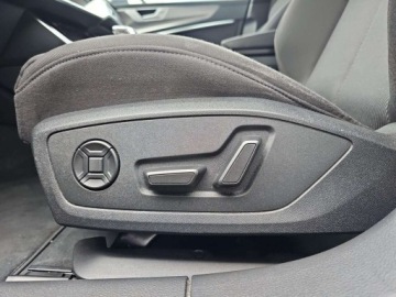 Audi A6 C8 Limousine 2.0 45 TFSI 265KM 2022 Audi A6 Limousine aktywny tempomat, full led, elektryczne fotele, kamera c, zdjęcie 10