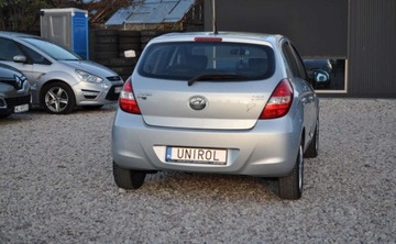 Hyundai i20 I Hatchback 5d 1.2 DOHC 78KM 2012 Hyundai i20 Benzyna 1.2 Klimatyzacja 1.2 Benzyna 78KM, zdjęcie 7