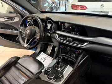 Alfa Romeo Stelvio SUV 2.2 JtdM-2 210KM 2017 Alfa Romeo Stelvio 2.1 Diesel 210KM, zdjęcie 37
