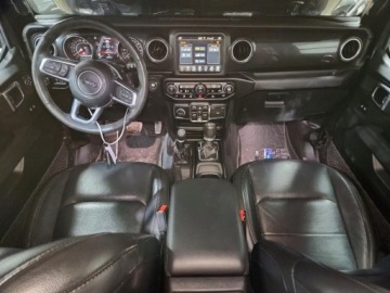 Jeep Wrangler IV 2022 Jeep Wrangler UNLIMITED SAHARA 2022 3.6 Benzyna 285KM, zdjęcie 8