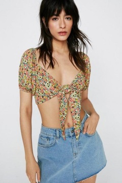 G004D18 TOP KWIATY WIĄZANY KRÓTKI NASTY GAL 38