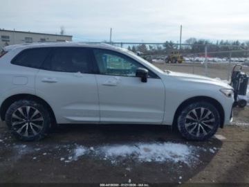 Volvo XC60 II 2025 Volvo XC 60 B5 CORE, 2025r., 4x4, 2.0L 2.0 Hybryda 247KM, zdjęcie 4