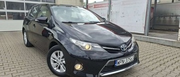 Toyota Auris II 2014 Toyota Auris Toyota Auris 1.8 Hybryda 99KM