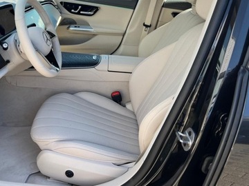 Mercedes Klasa E W214 Sedan 2.0 220d 197KM 2025 E Klasa 220 d 4-Matic Exclusive 2.0 (197KM) 2025, zdjęcie 4