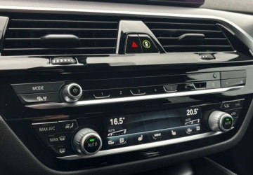 BMW Seria 5 G30-G31 Touring Facelifting 2.0 530i 252KM 2021 BMW Seria 5 530i 252 KM Laser M Sport Panorama Hak Navi ACC Head Up Shadow, zdjęcie 26