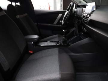 Citroen C4 III SUV 1.2 PureTech 130KM 2021 Citroen C4 1.2 PureTech, Salon Polska, Klima, zdjęcie 8