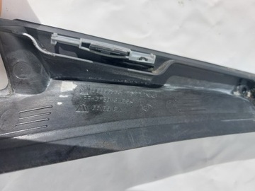 НАКЛАДКА ВЕТРОВОГО СТЕКЛА ЛЕВАЯ PEUGEOT 5008 I EU