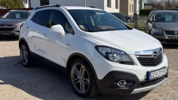 Opel Mokka I SUV 1.4 Turbo ECOTEC 140KM 2014 Opel Mokka Sliczna Mokka1.4Benz.140KM AUTOMAT Navi GrzaneFotele Kierownica