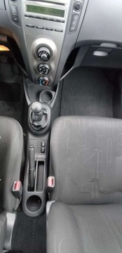 Toyota Yaris III Hatchback 5d 1.33 Dual VVT-i 99KM 2011 Toyota Yaris 1.3 BENZ ,bezwypadek ,kupiony z aso toyota 1.3 Benzyna 99KM, zdjęcie 13