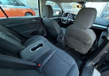 Volkswagen Golf VIII Variant 1.5 TSI 130KM 2022 Volkswagen Golf Variant Life, FV 23, ACC, Ambiente, Indukcja, Digital, Asy, zdjęcie 8