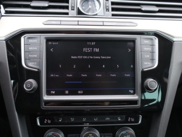 Volkswagen Passat B8 Variant 2.0 TSI BlueMotion Technology 280KM 2017 VW Passat 2.0 TSI, Salon Polska, Serwis ASO, 4X4, zdjęcie 16
