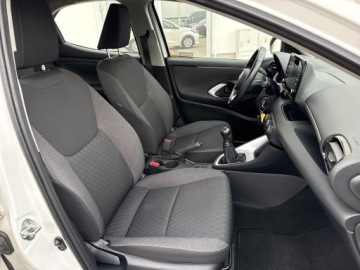 Toyota Yaris IV Hatchback 1.0 VVT-i 72KM 2022 Toyota Yaris 1.0 Comfort IV (2020-) Toyota Yaris C, zdjęcie 6