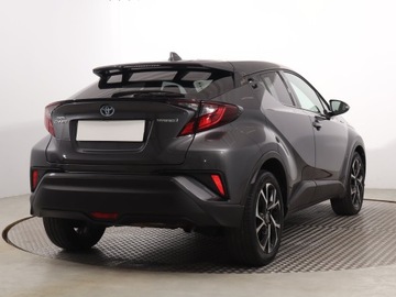 Toyota C-HR I Crossover Facelifting 1.8 Hybrid 122KM 2021 Toyota C-HR 1.8 Hybrid, Salon Polska, zdjęcie 4