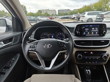 Hyundai Tucson III 2019 Hyundai tucson Automat, Dokumentacja pochodzeniowa, Klimatyzacja, Wersja Se, zdjęcie 9