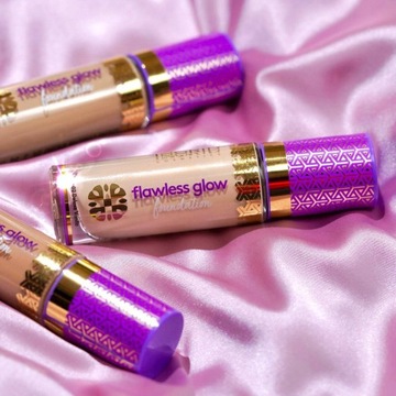 INGRID COSMETICS FLAWLESS GLOW 04 RITZY Nude ОСВЕЩАЮЩАЯ ТОНАЛЬНАЯ СТОЙКА