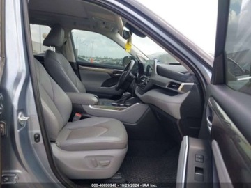 Toyota Highlander III 2021 Toyota Highlander 2021r., Platinium, od ubezpieczalni 3.5 Benzyna 295KM, zdjęcie 8
