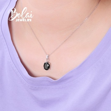 Женское колье с натуральной черной шпинелью из серебра 925 пробы.