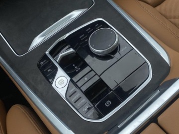 BMW X5 G05 SUV Facelifting 3.0 30d 298KM 2026 BMW X5 xDrive30d Sport Suv 2.0 (298KM) 2026, zdjęcie 10