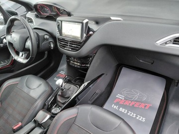 Peugeot 2008 I SUV Facelifting 1.2 PureTech 130KM 2017 Peugeot 2008 GT-Line Navi Kamera Klimatronik Grip Control Sensor PDC Alu, zdjęcie 12