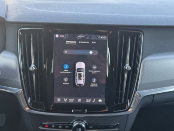 Volvo V90 II Plug-In Facelifting 2.0 T6 Plug-In Hybrid 350KM 2024 Volvo V90 V90 T6 Plug-In | AWD | Plus Dark | ASO |, zdjęcie 15