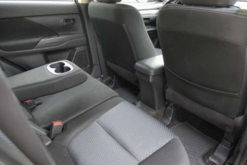 Mitsubishi Outlander III SUV Facelifting 2015 2.0 MIVEC 150KM 2016 Mitsubishi Outlander MITSUBISHI OUTLANDER 2.0 150KM HAK LED Gwarancja 12m-, zdjęcie 25