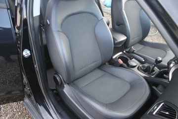 Hyundai ix35 SUV R 2.0 CRDi 136KM 2012 Hyundai ix35 Hyundai ix35 Stan BDB Warto 136KM 2.0 Diesel 136KM, zdjęcie 15