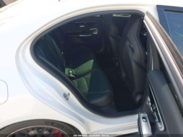 Mercedes Klasa C W206 2024 Mercedes-Benz Klasa C 63 S E Performance 2024 2.0 Benzyna 469KM, zdjęcie 14