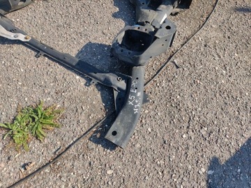 BMW X5 E70 2008 NOSNÍK OSI PŘEDNÍ