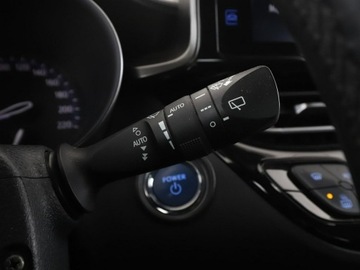 Toyota C-HR I Crossover 1.8 Hybrid 122KM 2019 Toyota C-HR navi kamera ACC klima-auto LED hak, zdjęcie 31